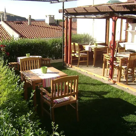 Pensión Adakale Konuk Evi Bozcaada